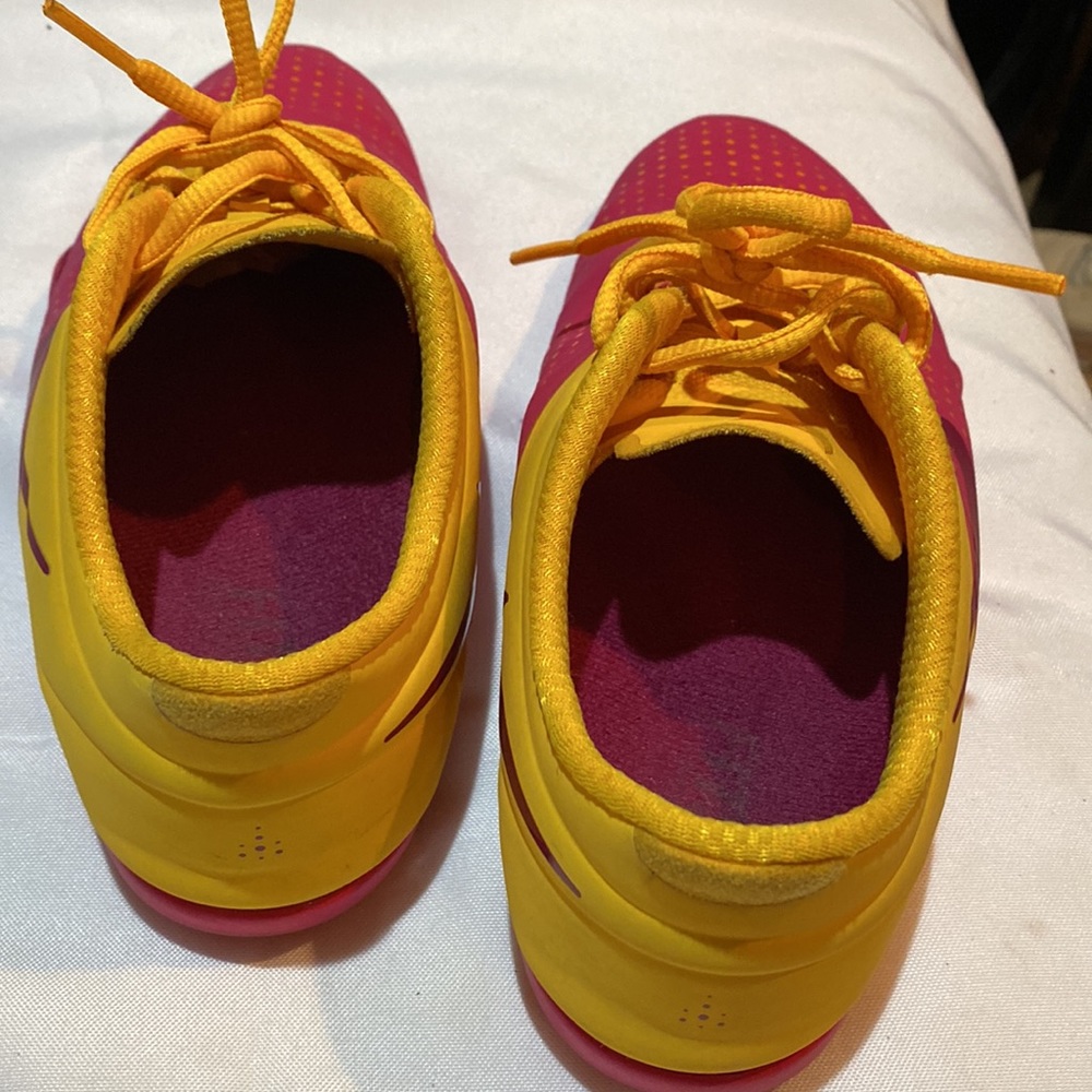 Nike Ladies Sneakers - Picture 3 of 5